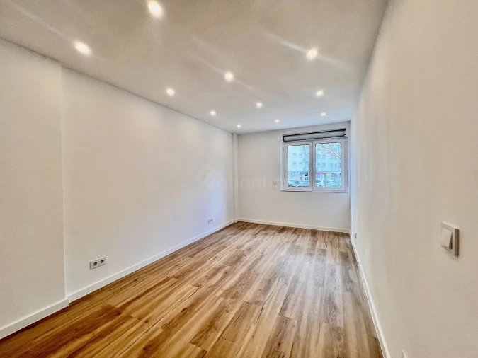 Apartamento T2 para Venda em Odivelas Foto 6