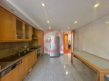 Apartamento T3 para Venda em Santa Maria Maior e Monserrate e Meadela