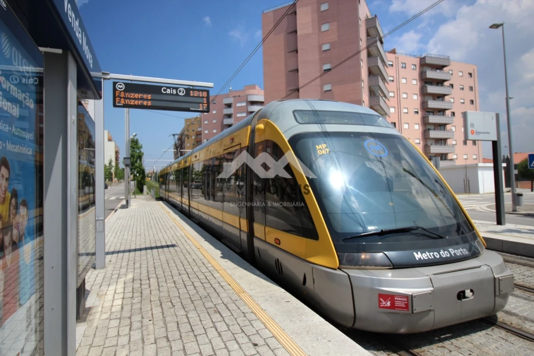 Apartamento T2 para Arrendamento em Rio Tinto Foto 28