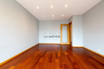 Apartamento T2 para Arrendamento em Rio Tinto