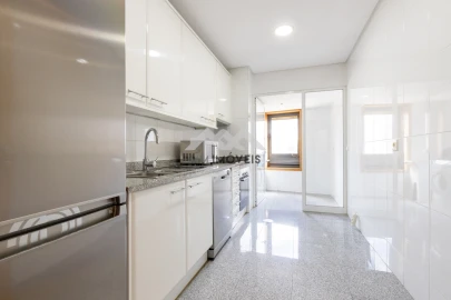 Apartamento T2 para Arrendamento em Rio Tinto