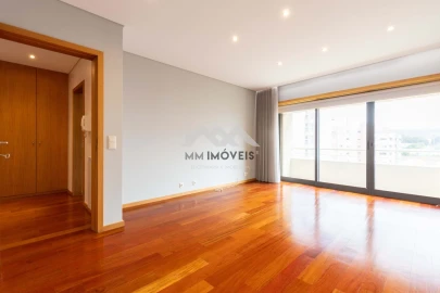 Apartamento T2 para Arrendamento em Rio Tinto