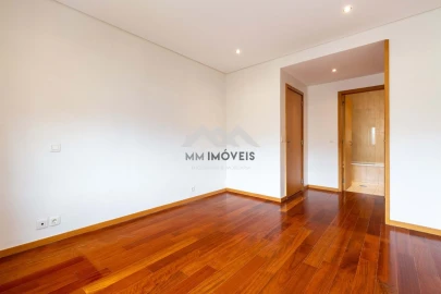 Apartamento T2 para Arrendamento em Rio Tinto