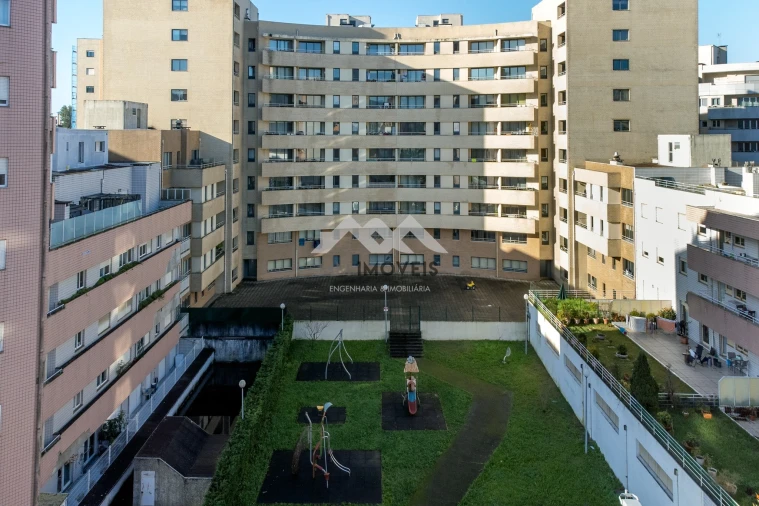 Apartamento T2 para Arrendamento em Rio Tinto Foto 2