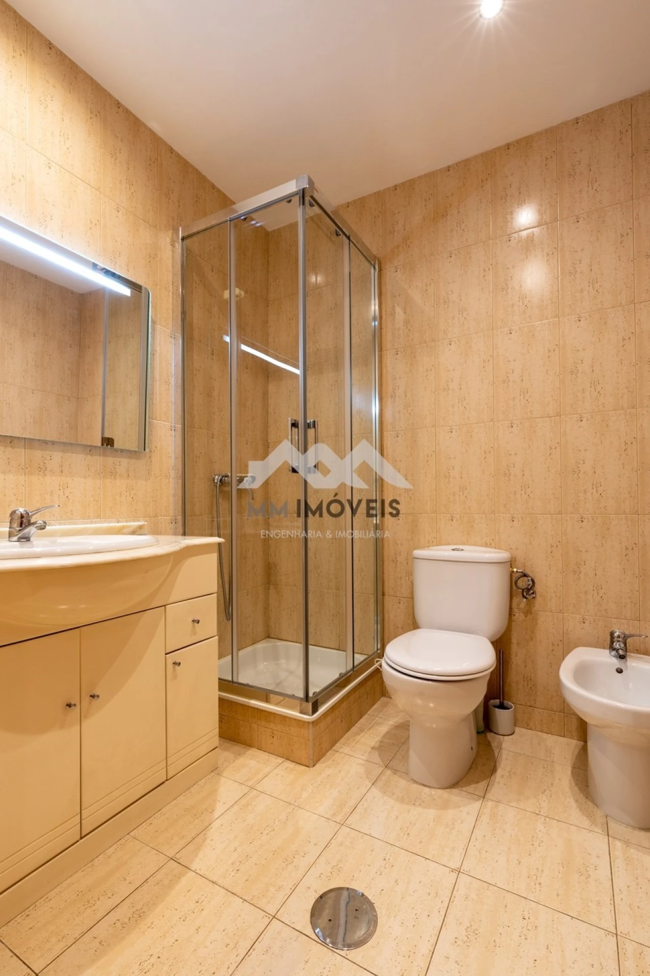 Apartamento T2 para Arrendamento em Rio Tinto Foto 15