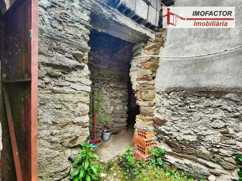 Moradia T1 para Venda em Castelo Branco Foto 3