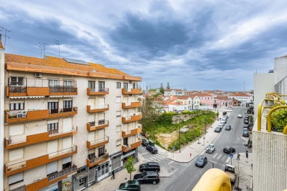 Apartamento T4 para Venda em Marvila, Ribeira Santarém, São Salvador, São Nicolau