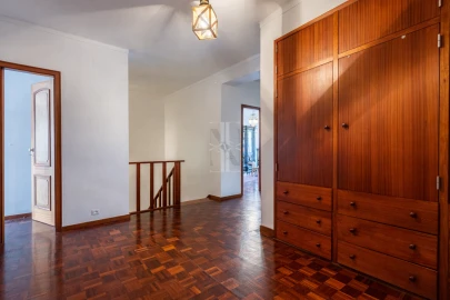 Apartamento T4 para Venda em Marvila, Ribeira Santarém, São Salvador, São Nicolau