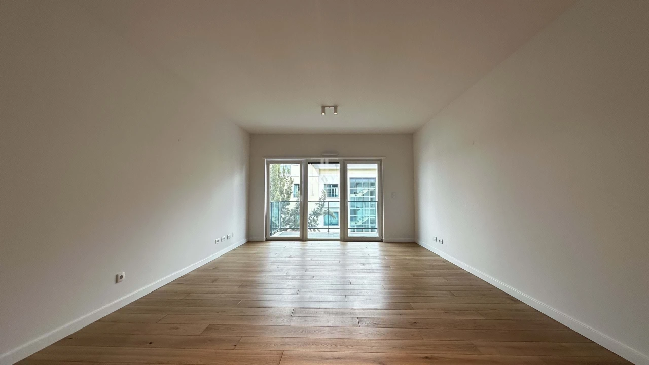 Apartamento T2 para Arrendamento em Lumiar Foto 9