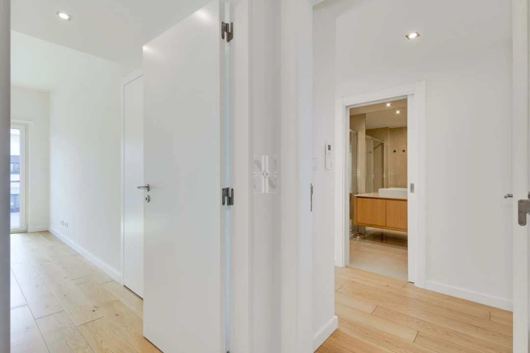 Apartamento T2 para Arrendamento em Lumiar Foto 19