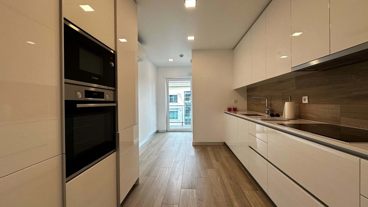 Apartamento T2 para Arrendamento em Lumiar Foto 5