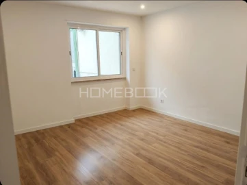 Apartamento T2 para Venda em Algueirão-Mem Martins