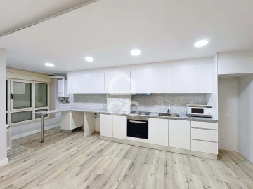 Apartamento T3 para Venda em Santa Maria Maior