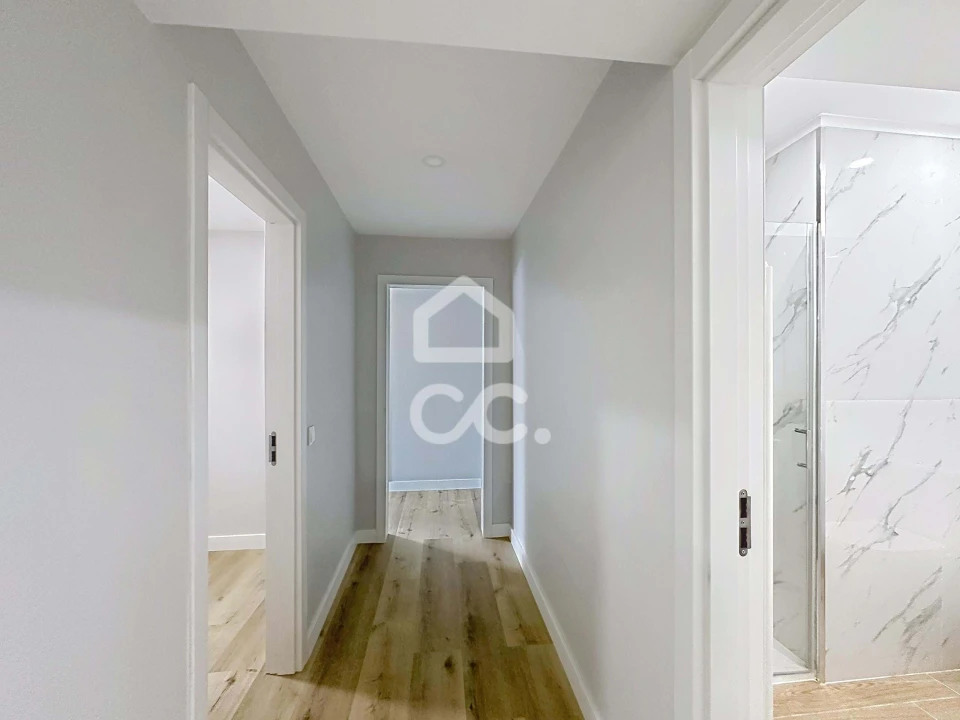 Apartamento T3 para Venda em Santa Maria Maior Foto 12