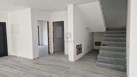 Moradia T4 para Venda em Ansião