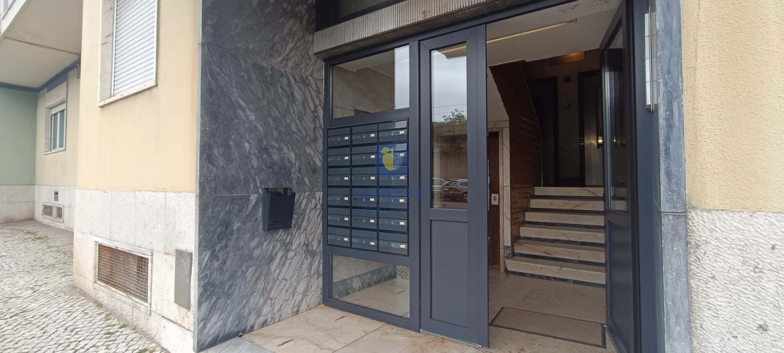 Apartamento T3 para Venda em Benfica Foto 46