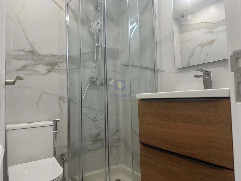 Apartamento T3 para Venda em Laranjeiro e Feijó Foto 10