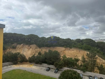 Apartamento T3 para Venda em Laranjeiro e Feijó