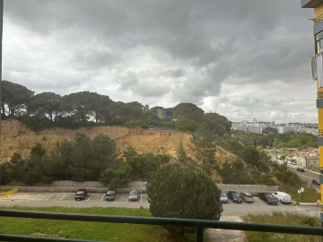 Apartamento T3 para Venda em Laranjeiro e Feijó