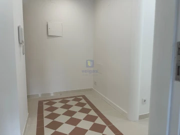 Apartamento T3 para Venda em Laranjeiro e Feijó