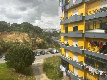 Apartamento T3 para Venda em Laranjeiro e Feijó