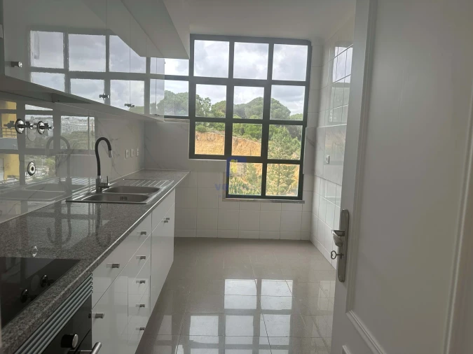 Apartamento T3 para Venda em Laranjeiro e Feijó Foto 4