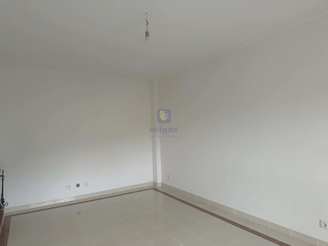 Apartamento T3 para Venda em Laranjeiro e Feijó Foto 26