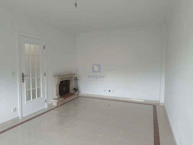 Apartamento T3 para Venda em Laranjeiro e Feijó Foto 3