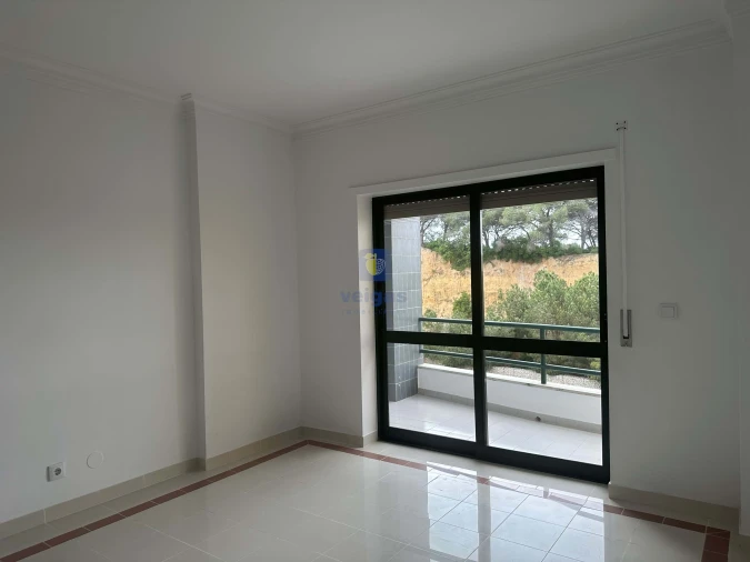 Apartamento T3 para Venda em Laranjeiro e Feijó Foto 2