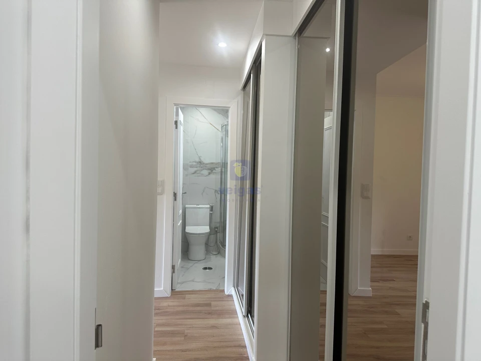 Apartamento T3 para Venda em Laranjeiro e Feijó Foto 8