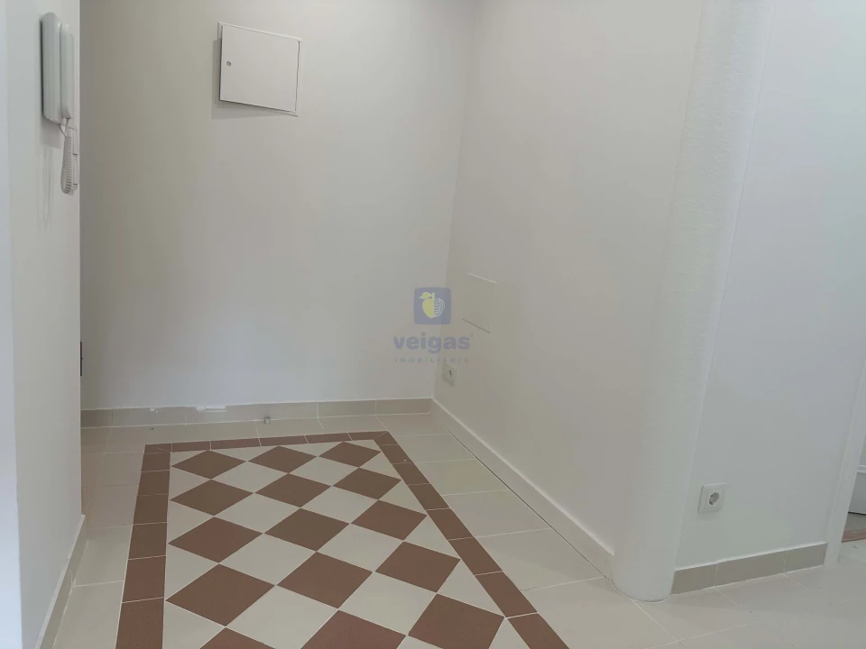Apartamento T3 para Venda em Laranjeiro e Feijó Foto 16
