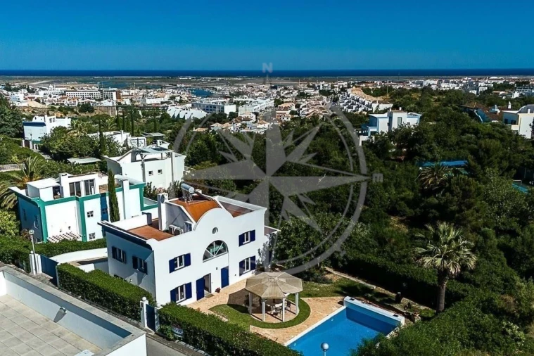 Moradia T4 para Venda em Tavira (Santa Maria e Santiago) Foto 27