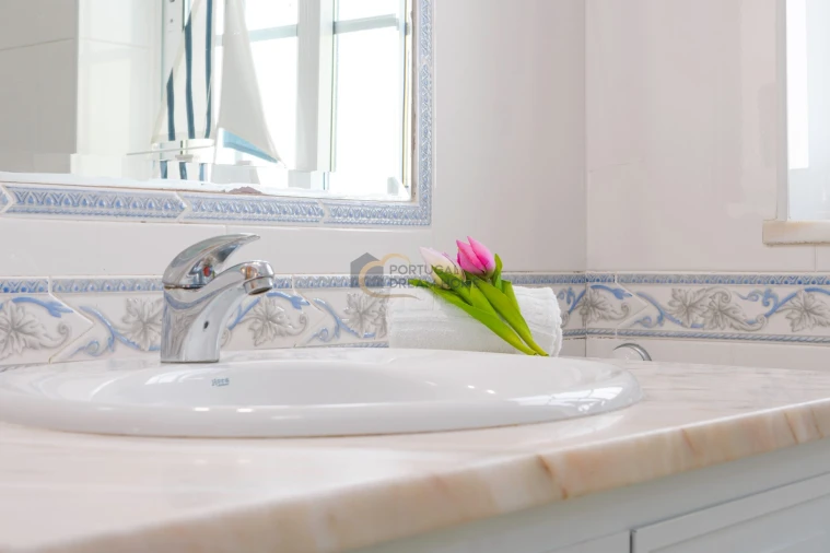 Moradia T3 para Venda em Guia Foto 19