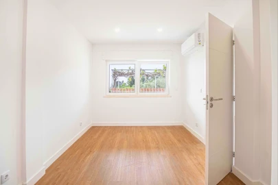 Apartamento T1 para Venda em Sesimbra (Santiago)
