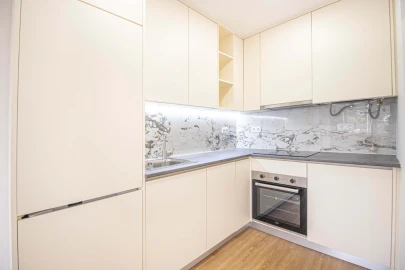 Apartamento T1 para Venda em Sesimbra (Santiago)