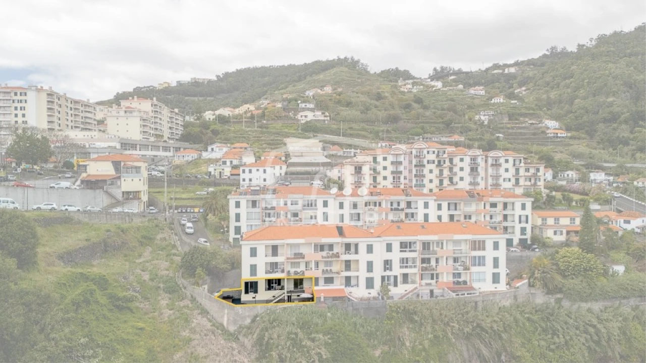 Apartamento T3 para Venda em Caniço Foto 11