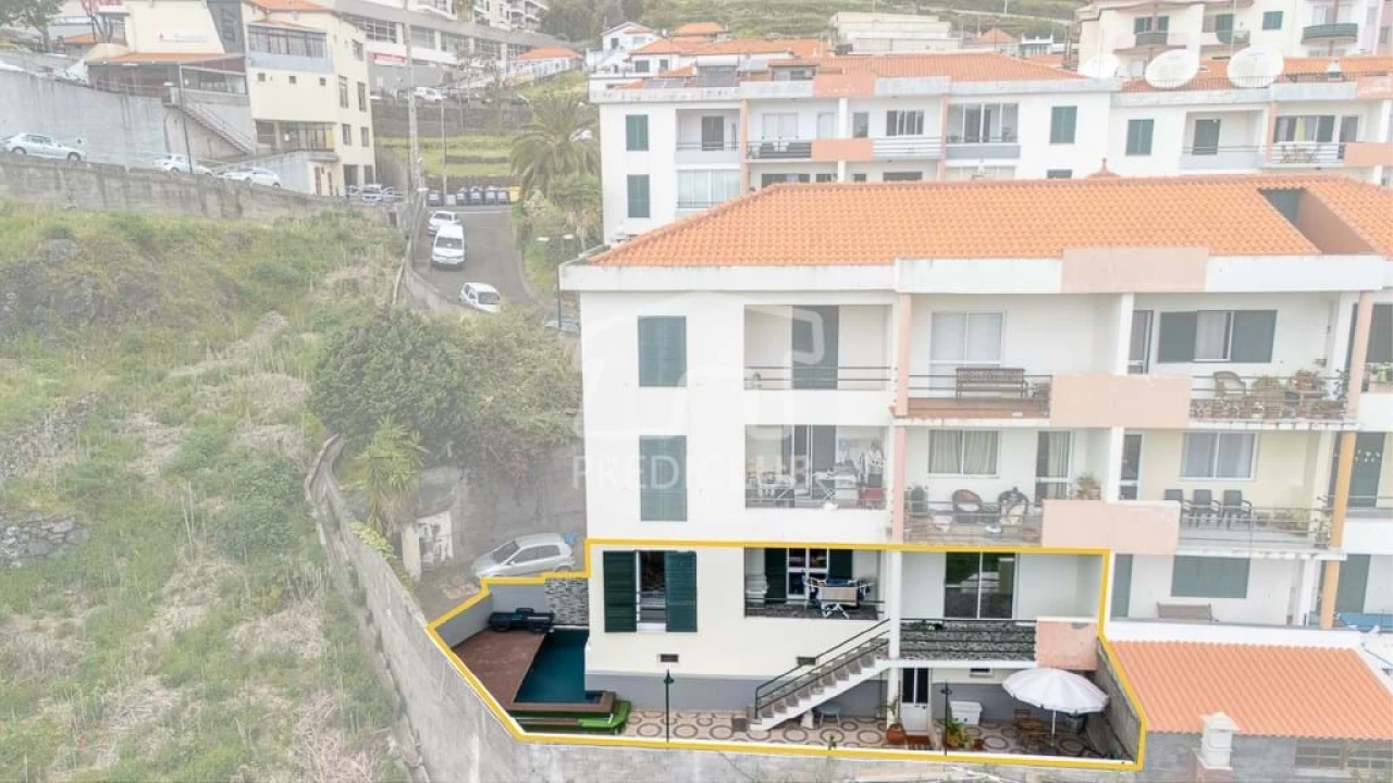 Apartamento T3 para Venda em Caniço Foto 12