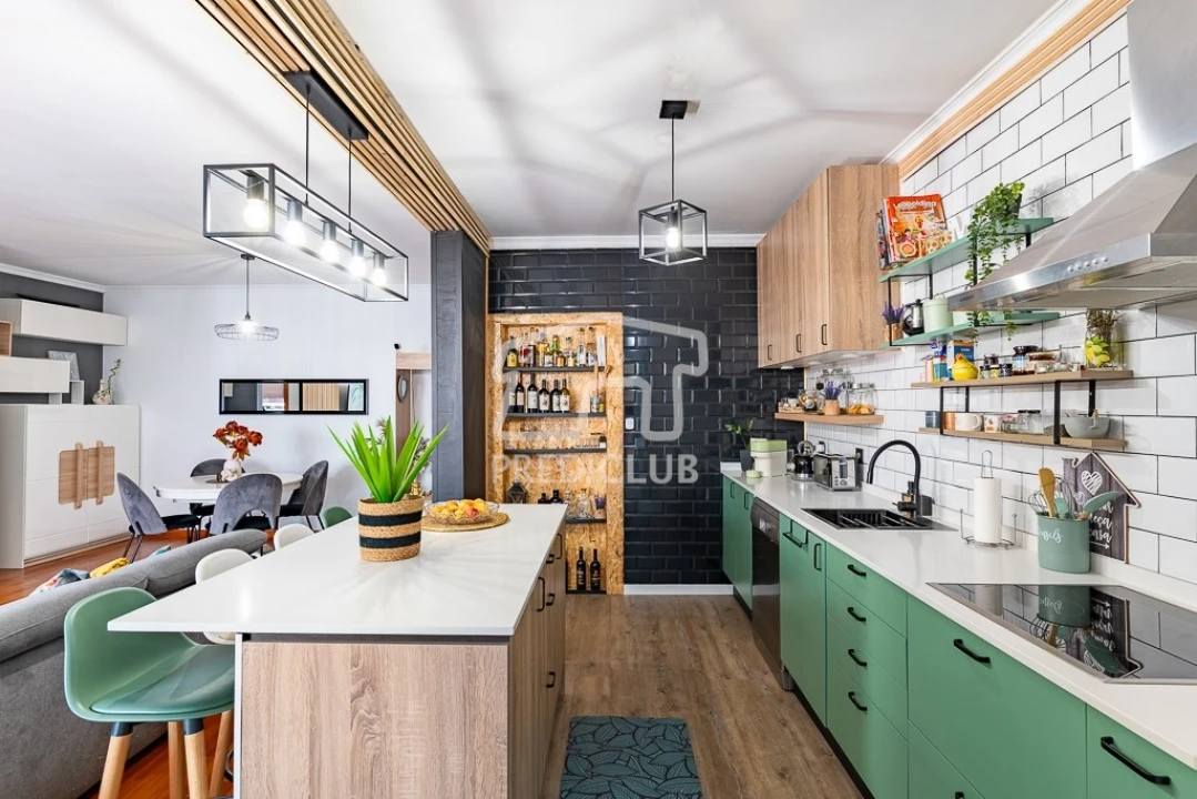 Apartamento T2 para Venda em Caniço Foto 6