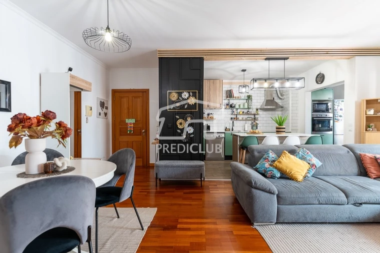 Apartamento T2 para Venda em Caniço Foto 2