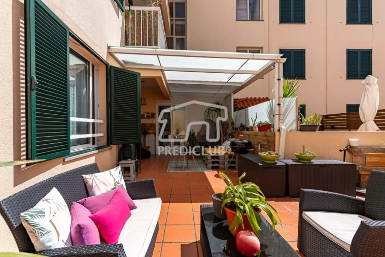 Apartamento T2 para Venda em Caniço Foto 16