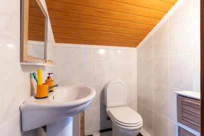 Moradia T2 para Venda em Santa Cruz