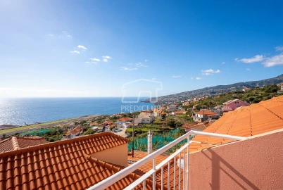 Moradia T2 para Venda em Santa Cruz