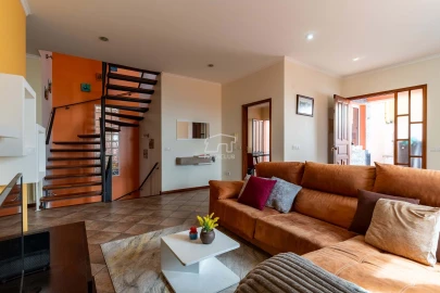 Moradia T2 para Venda em Santa Cruz