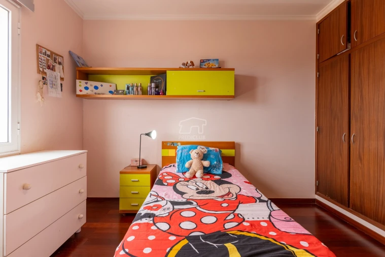 Moradia T2 para Venda em Santa Cruz Foto 18