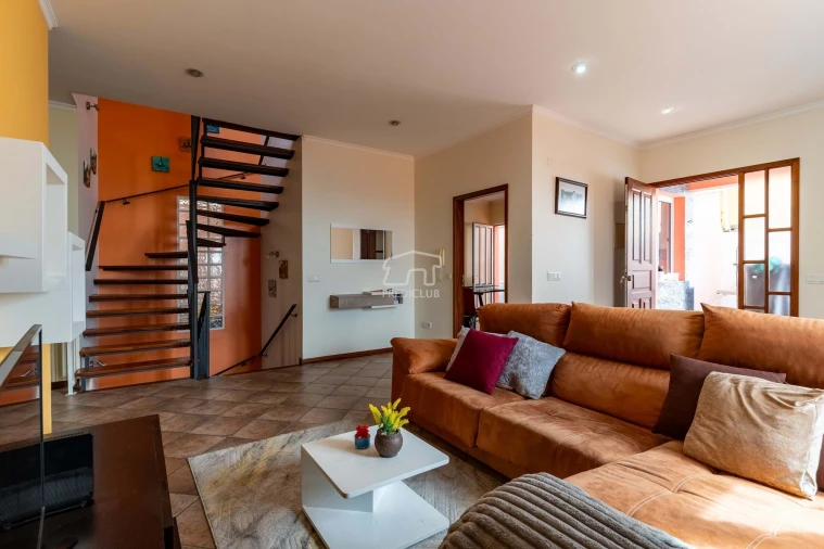 Moradia T2 para Venda em Santa Cruz Foto 16