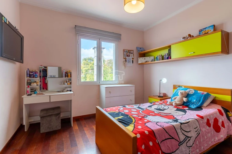 Moradia T2 para Venda em Santa Cruz Foto 19