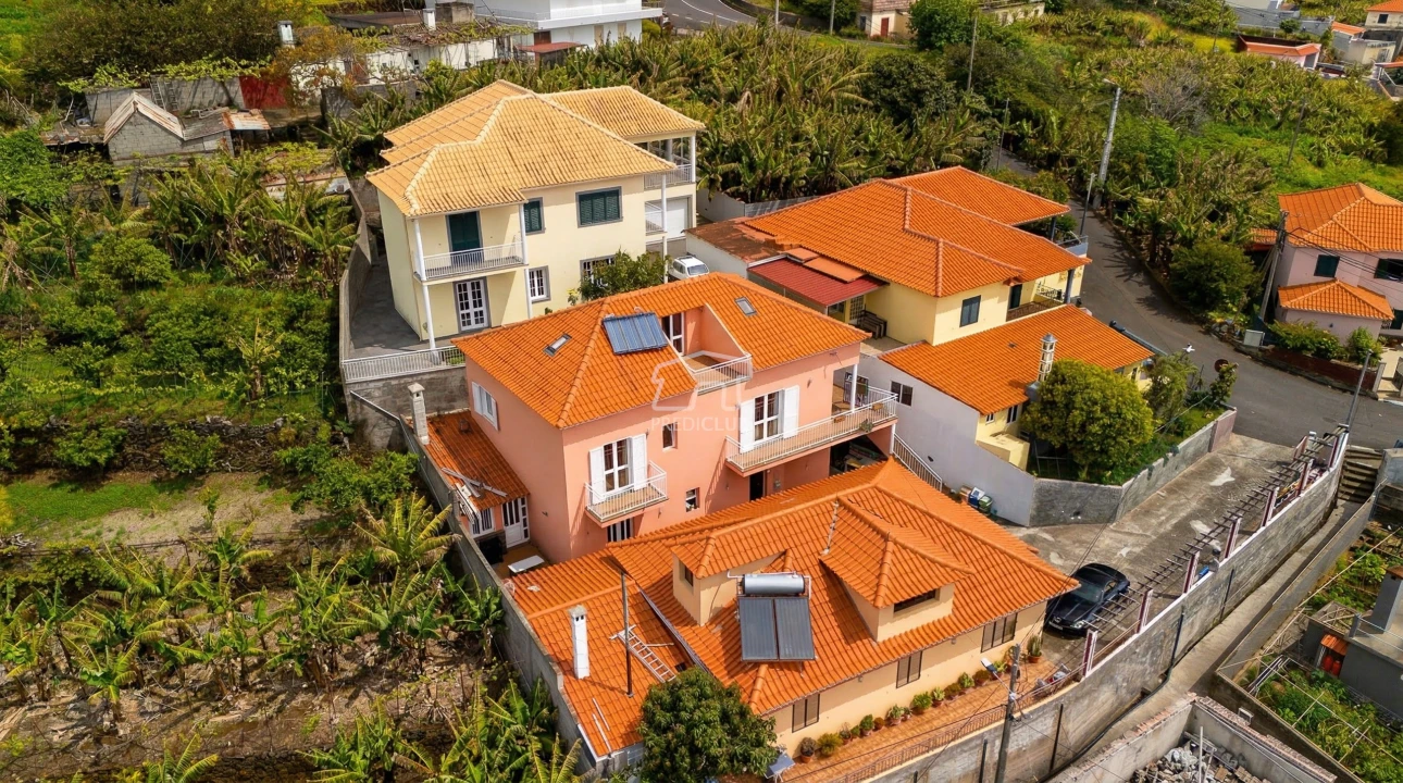 Moradia T2 para Venda em Santa Cruz Foto 3