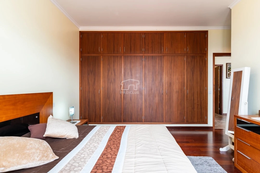 Moradia T2 para Venda em Santa Cruz Foto 22