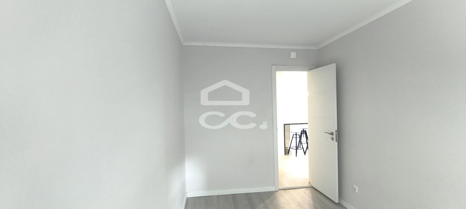 Apartamento T2 para Venda em Benfica Foto 5