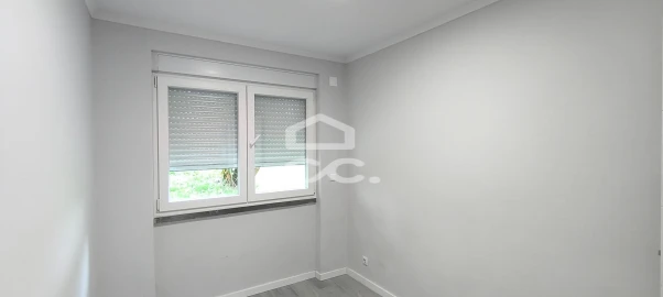 Apartamento T2 para Venda em Benfica